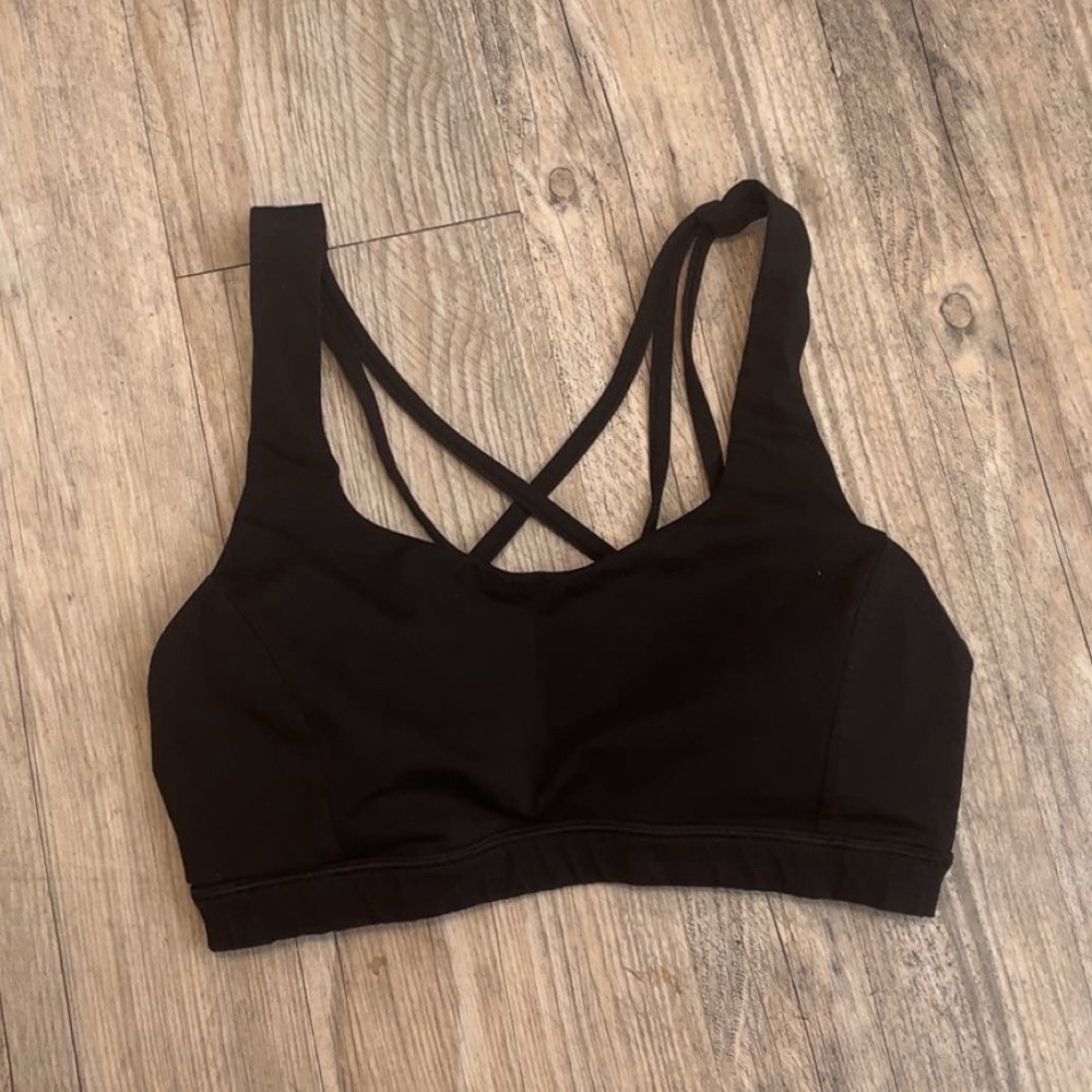 lululemon black sports bra